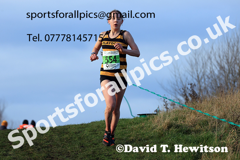 Womens under-17s and under-20s 2024 NECAA Cross Country Champs., Temple Park, South Shields. Photo: David T. Hewitson/Sports for All Pics